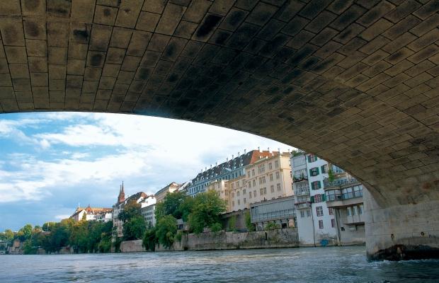 Basel, Mittlere Brücke